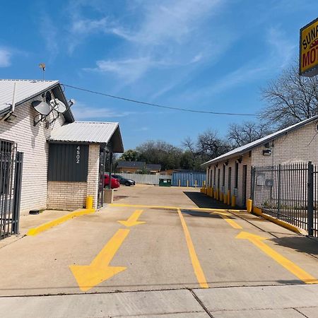 Sunrise Motel San Antonio Exterior photo